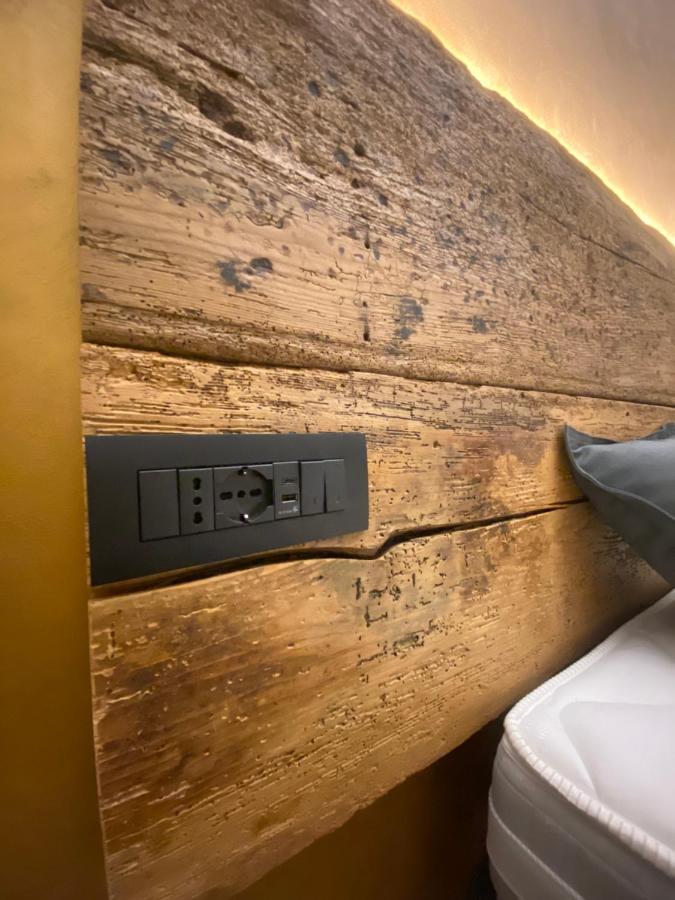 La Lupa Apartment - In The Heart Of Aosta With Car Box Esterno foto