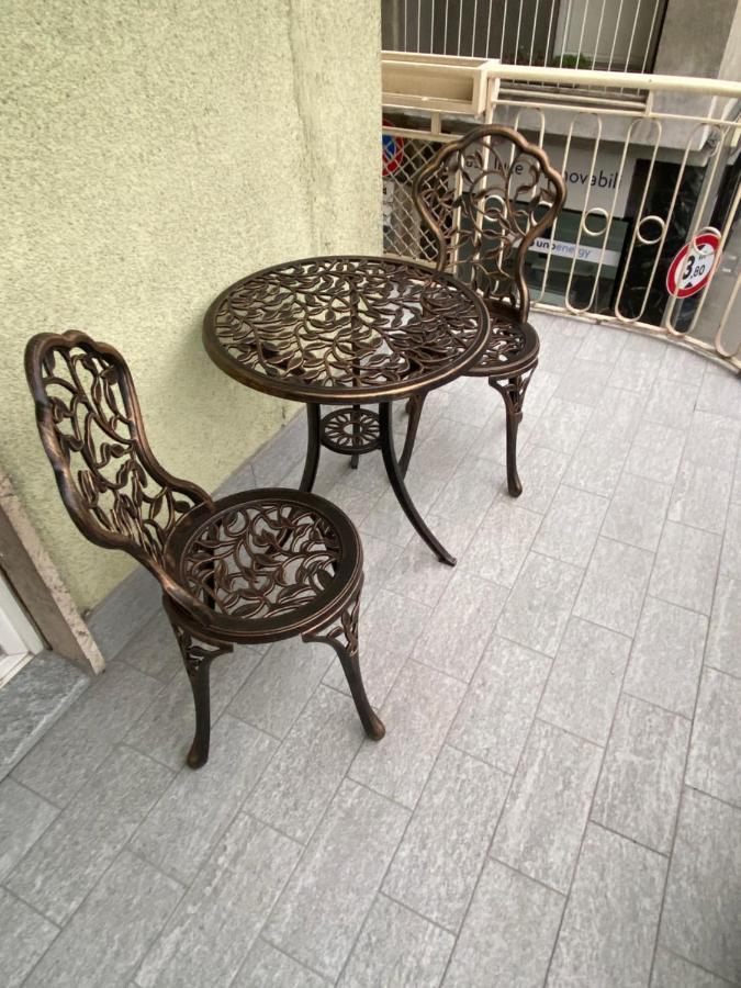La Lupa Apartment - In The Heart Of Aosta With Car Box Esterno foto