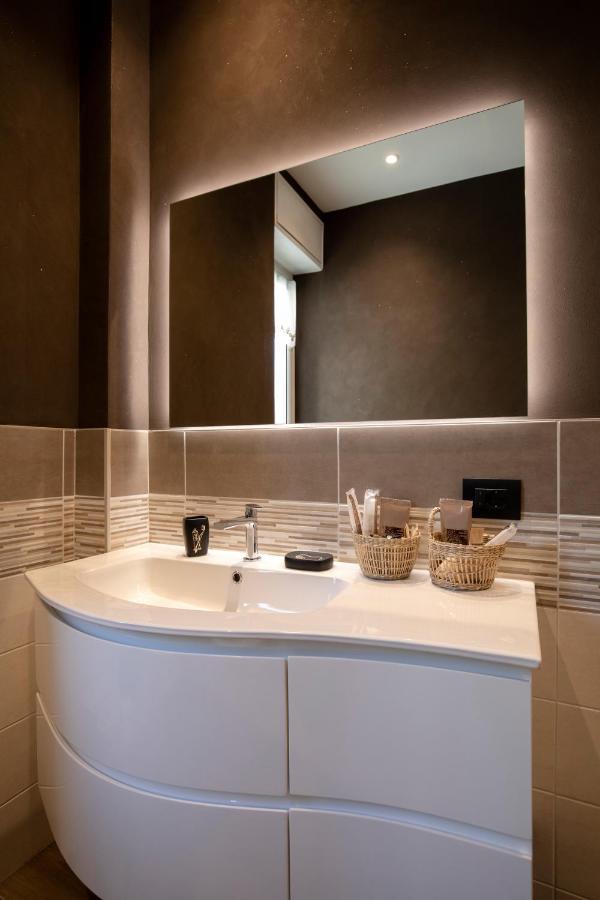 La Lupa Apartment - In The Heart Of Aosta With Car Box Esterno foto