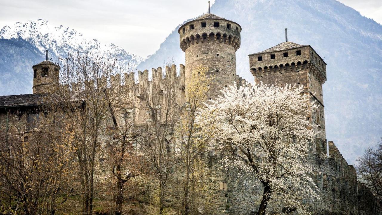 La Lupa Apartment - In The Heart Of Aosta With Car Box Esterno foto